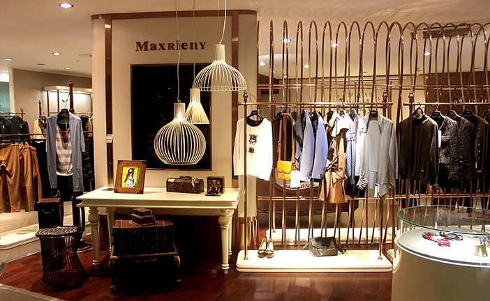 專賣(mài)店裝修設(shè)計(jì)效果圖