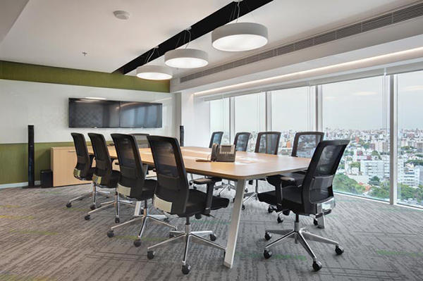 想找點小型辦公室裝修圖片看看，哪里比較多？