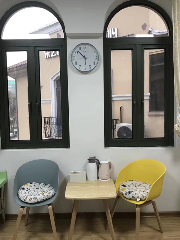 口腔診所設(shè)計(jì)公司哪家裝飾公司設(shè)計(jì)的好？