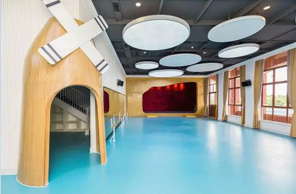 一般的幼兒園裝修設(shè)計(jì)費(fèi)用是怎么收取的？